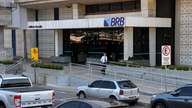 Edifício sede do Banco de Brasília (BRB) em Brasília, Distrito Federal