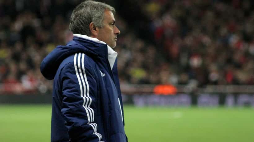 Jose Mourinho portræt fodboldtræner sidelinjen