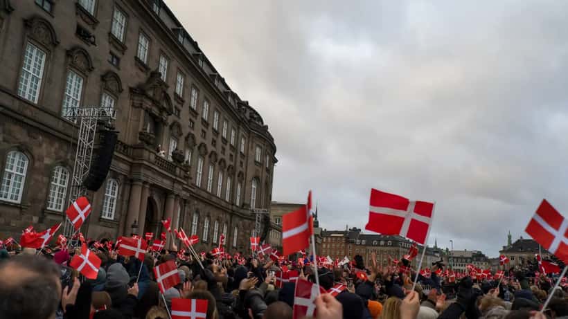 Kong Frederik under proklamationen af Danmarks nye regent i 2024