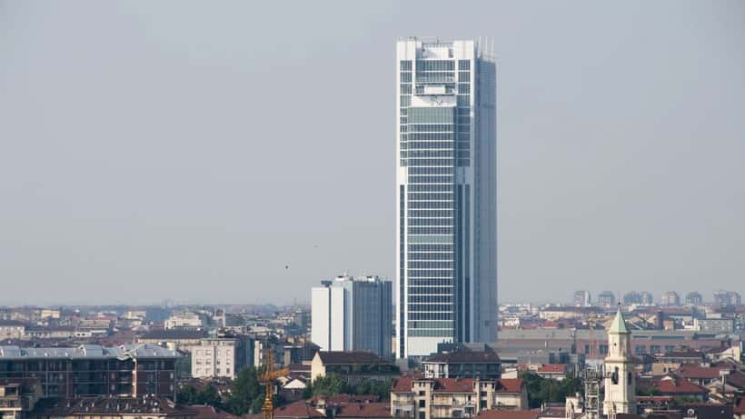 Grattacielo Intesa Sanpaolo a Torino, sede del gruppo bancario protagonista dell'OPA su MPS