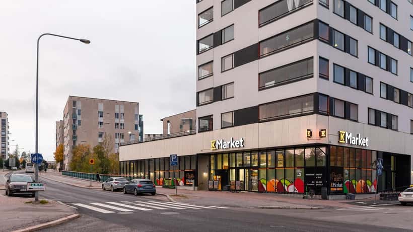 K-Market-myymälä Helsingissä – Keskon osakkeita seuraavat sijoittajat hyötyvät asiantuntijan neuvosta