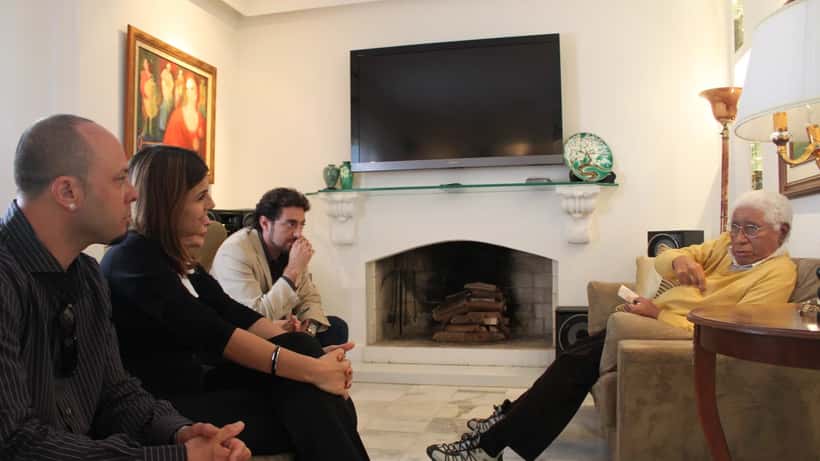 Manuela d'Ávila em evento político no Rio Grande do Sul durante campanha ao Senado 2026