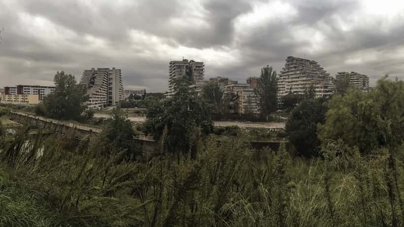 Vista panoramica delle Vele di Scampia a Napoli, strutture in fase di demolizione nel progetto ReStart Scampia 2026