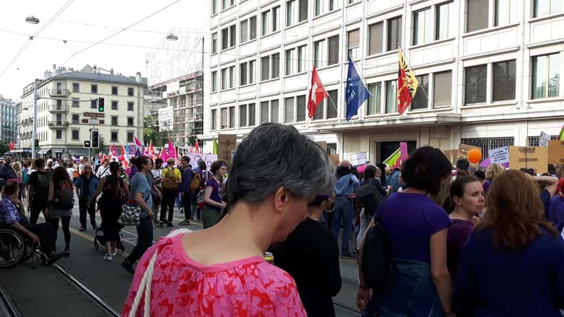 Manifestantes lors de la marche de la grève des femmes à Genève le 14 juin
