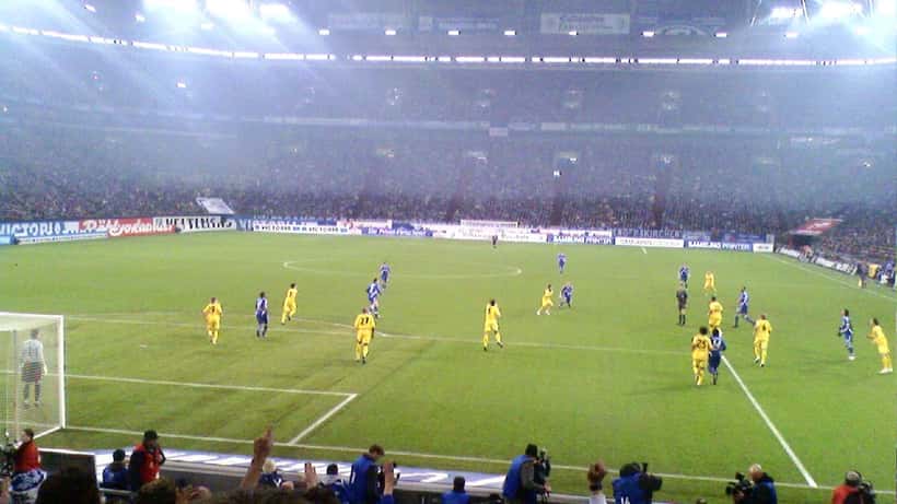 Veltins-Arena Gelsenkirchen während eines Bundesliga-Spiels zwischen Schalke 04 und Dortmund