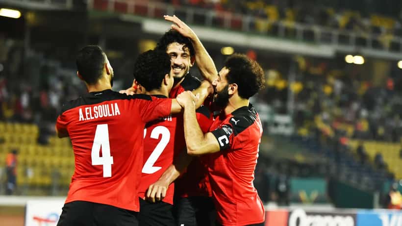 Jogadores egípcios celebram vitória histórica sobre a Bélgica no Mundial 2026
