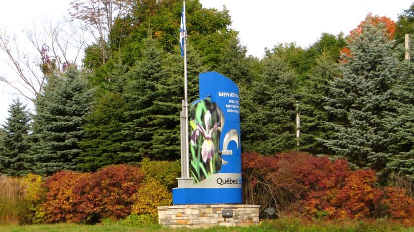 Poste-frontière Québec-Vermont à St-Armand Phillipsburg sur la frontière canado-américaine
