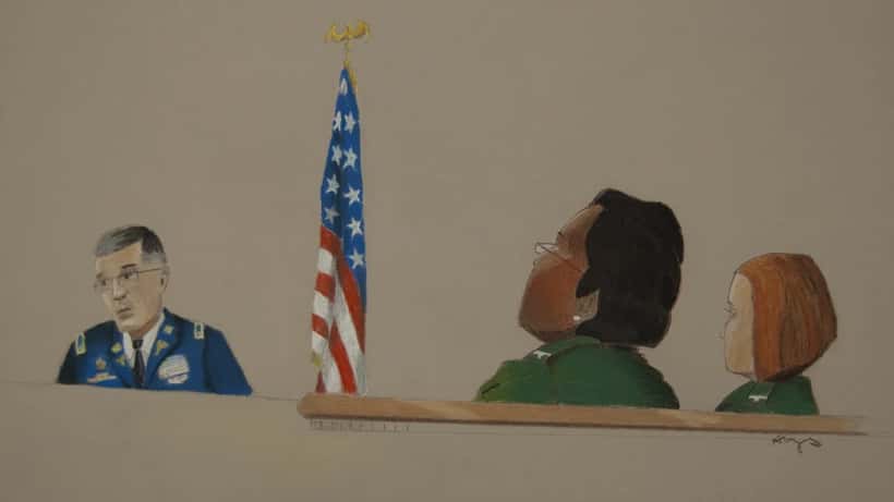 Skiss av en amerikansk militärtribunal med domare och advokater i uniform