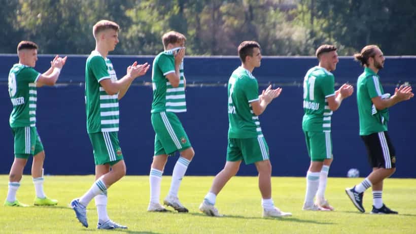 Jugendspiel FC Liefering gegen SK Rapid Wien II 2020, Nachwuchsakademie Rechtsverteidiger Pascal Fallmann