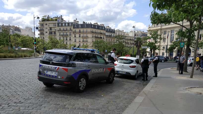 Contrôle routier de la police nationale à Paris en 2022