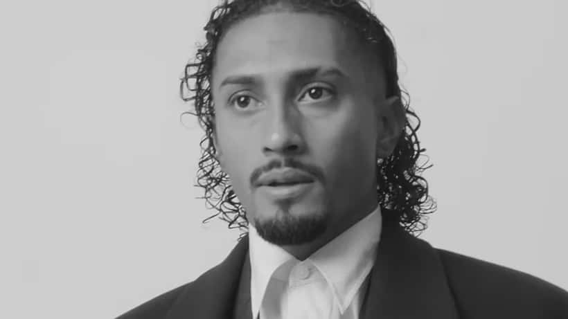 Raphinha jogador do FC Barcelona em ação durante jogo de futebol