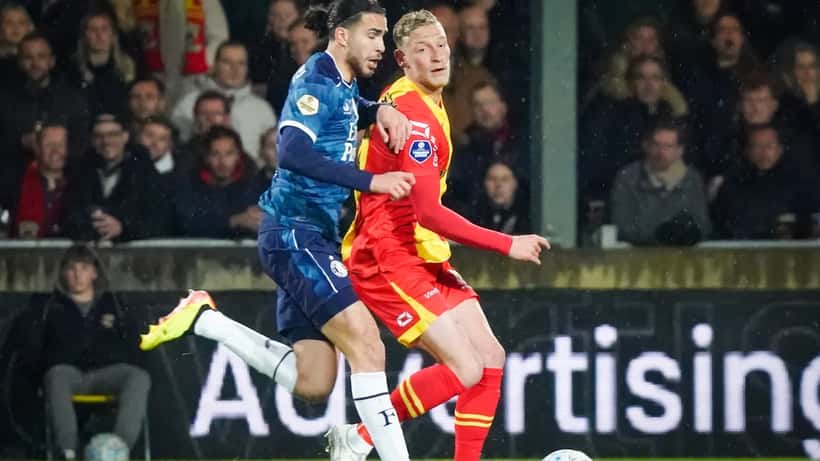 Feyenoord-spelers in actie tijdens een Eredivisieduel