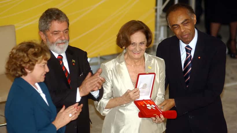 Laura Cardoso com Lula e Gilberto Gil: ícone da dramaturgia brasileira e o seu legado artístico