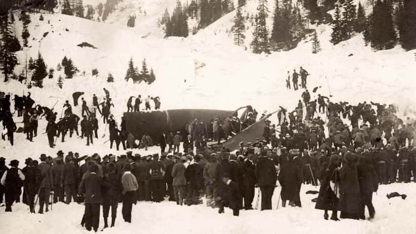 Avalanche dans les Alpes suisses, cause du déraillement de train à Goppenstein en Valais, 2026
