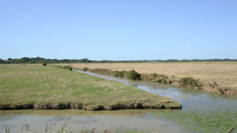 Terres agricoles françaises vues en hauteur, illustrant la révision de l'indice des fermages 2026