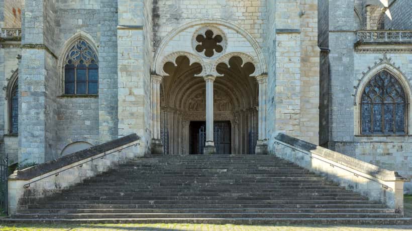 La cathédrale Saint-Étienne de Bourges, patrimoine mondial UNESCO, vue de l'extérieur en 2026
