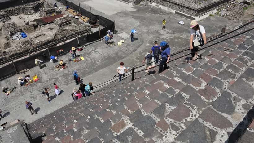 Vue de la Pyramide de la Lune à Teotihuacan, Mexique, site de la fusillade du 20 avril 2026 où une Canadienne a perdu la vie