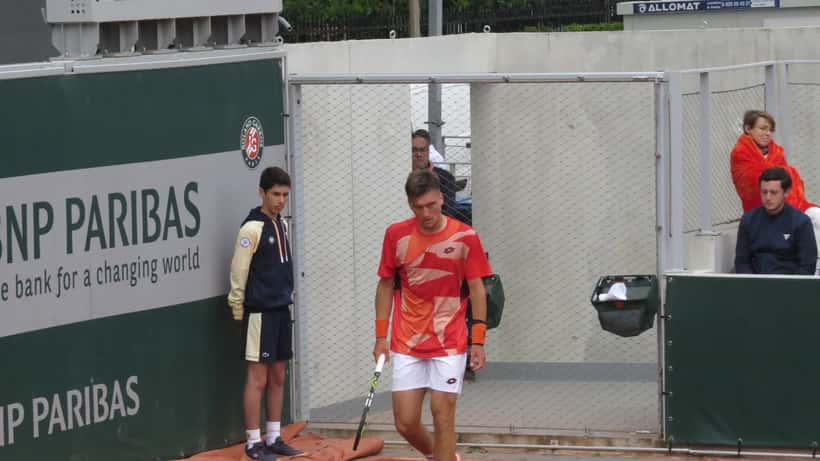 Raphaël Collignon en action lors des qualifications de Roland-Garros