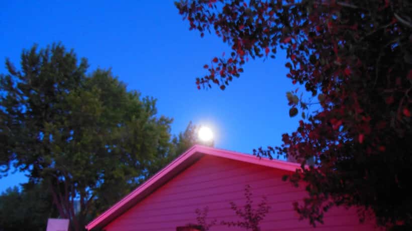 Pleine lune lumineuse dans le ciel nocturne canadien le 31 mai 2026
