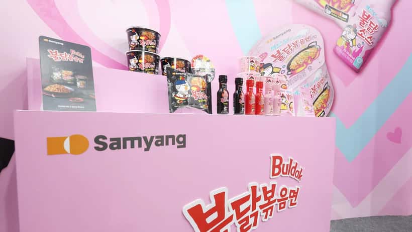 Samyang Buldak ramen vörur á Korea International Ramyeon Fair
