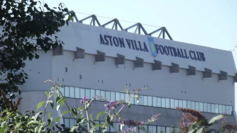 Estádio Villa Park, casa do Aston Villa Football Club em Birmingham