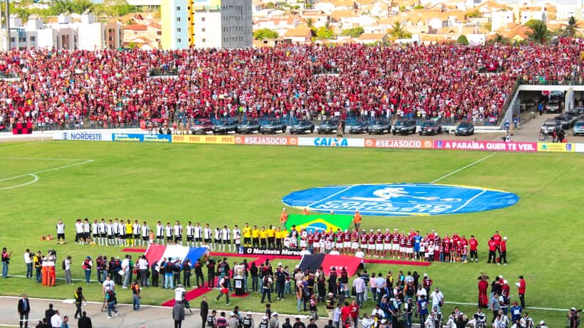 Campinense celebra o título da Copa do Nordeste 2013