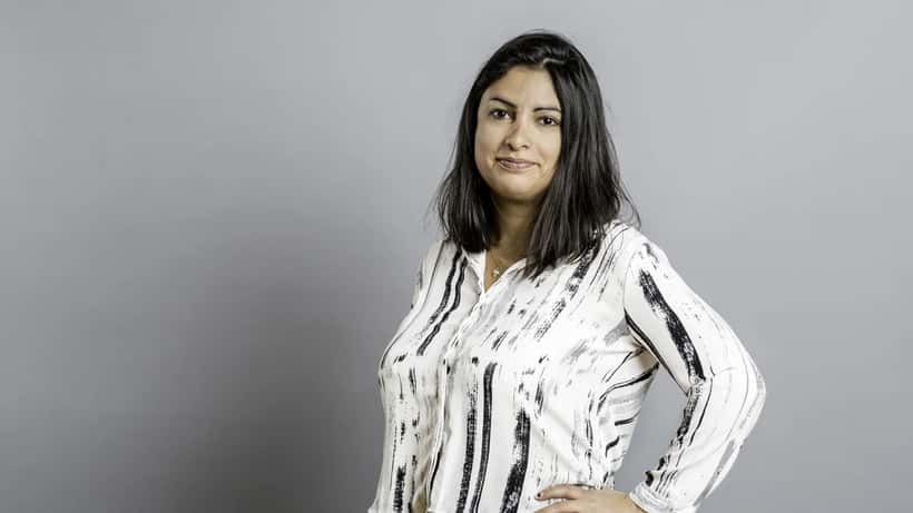 Nooshi Dadgostar, ordförande för Vänsterpartiet, vid politiskt evenemang