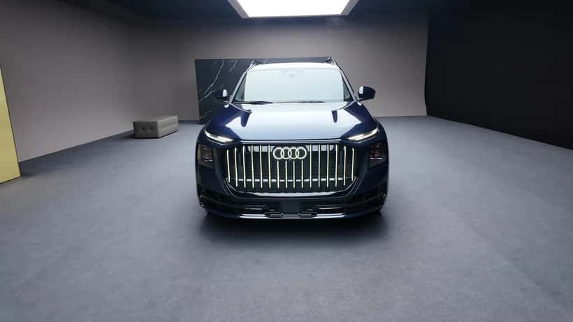 SUV Audi Q9 2026 pleine grandeur, vue de face en extérieur