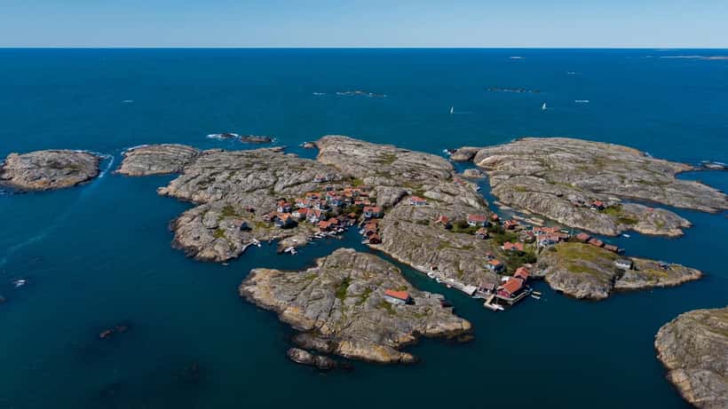 Drönarbild över Flatholmen i Tjörns skärgård