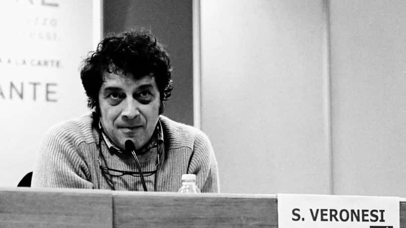 Sandro Veronesi, scrittore italiano vincitore del Premio Strega, durante una presentazione letteraria