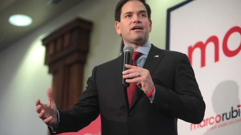 USAs utenriksminister Marco Rubio taler ved et arrangement