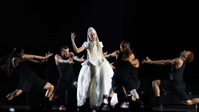 Monroe performing Regarde for France at the Eurovision Song Contest 2026 semi-final in Vienna