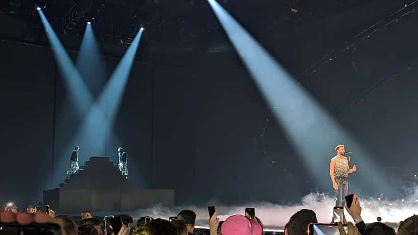 Marco Mengoni sul palco durante l'Eurovision 2023