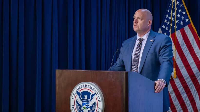 Ceremonia oficial del ICE, agencia de inmigración y control de aduanas de Estados Unidos