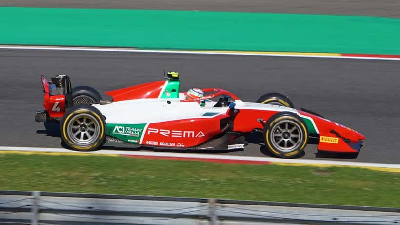 Kimi Antonelli in zijn Formule 2-auto tijdens de race in Spa 2024, leidend tot zijn F1 doorbraak in 2026