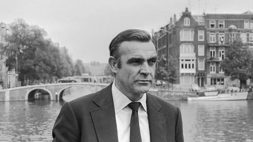 Sean Connery caracterizado como James Bond em 1971