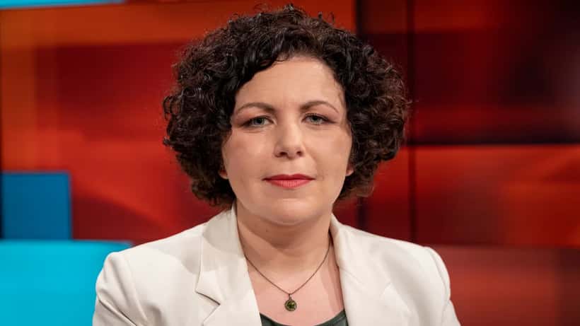 BSW-Vorsitzende Amira Mohamed Ali bei einem TV-Auftritt