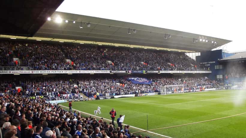 Fans til Premier League-kamp på Portman Road, Ipswich Towns hjemmebane