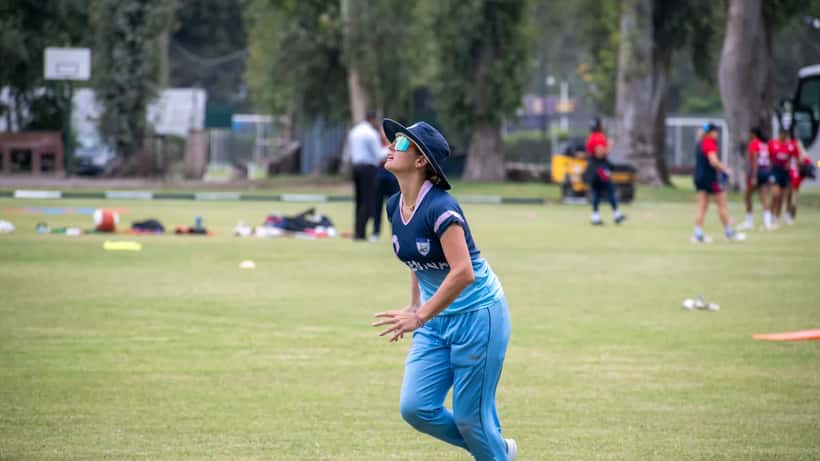 Joueuses de cricket en échauffement lors de la Coupe du Monde ICC T20 Féminin 2026