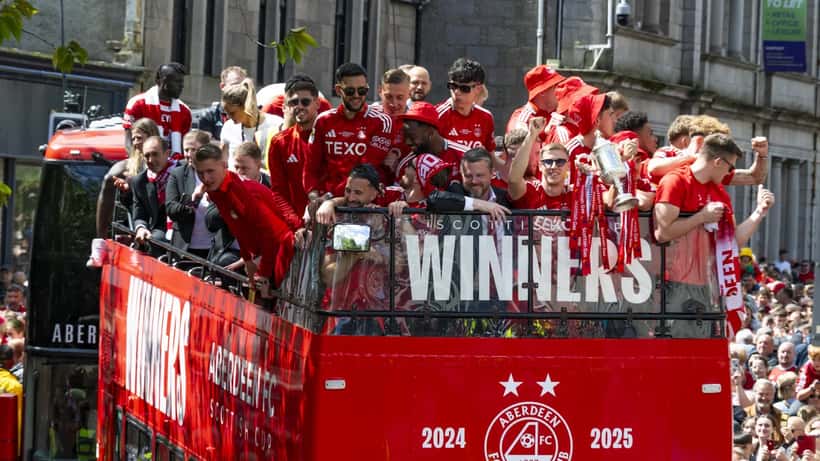 Aberdeen FC players celebrating winning the Scottish Cup in 2025