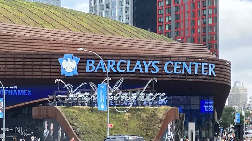 Vue extérieure du Barclays Center à Brooklyn, New York