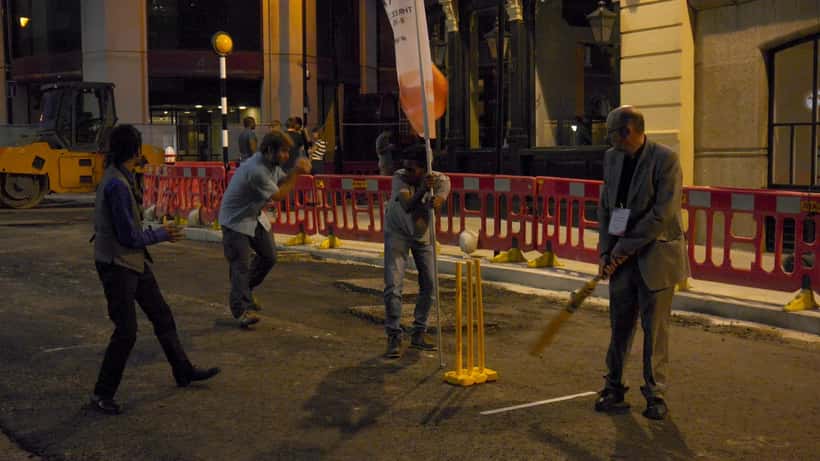 Joueur de cricket à la batte lors d'un match T20 en Angleterre