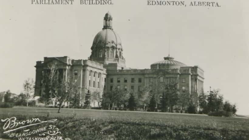 Édifice du Parlement de l'Alberta à Edmonton, symbole du débat sur la séparation provinciale en 2026