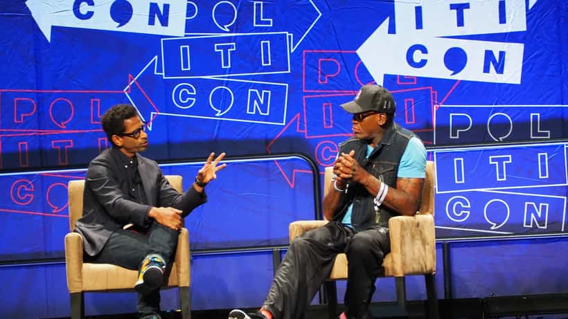 Dennis Rodman lors de Politicon 2018, ancienne star de la NBA et figure du sport américain