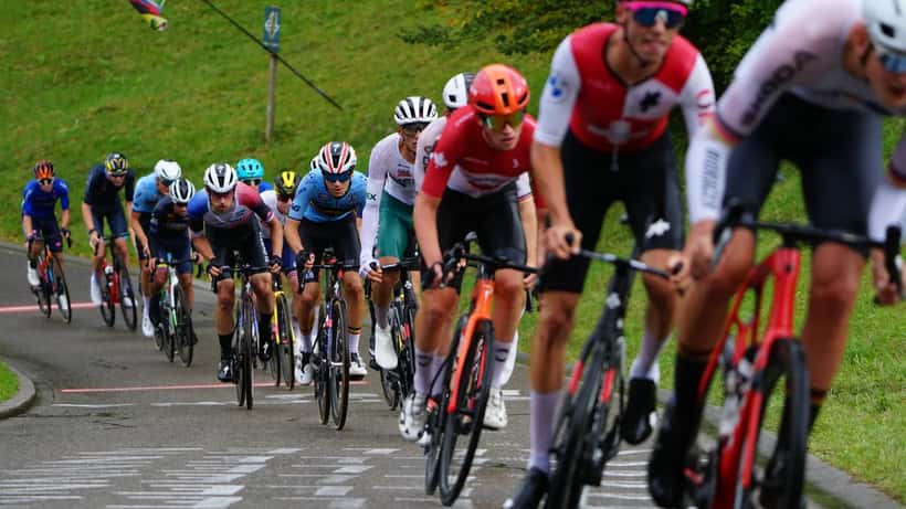 Radsportler bei UCI Road World Championships Zürich 2024 im Wettkampf