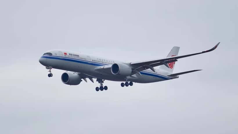 Airbus A350 aircraft in flight representing the new A350F freighter programme