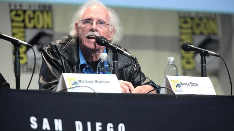 Bruce Dern, attore americano 89 anni, sorridente durante un evento pubblico