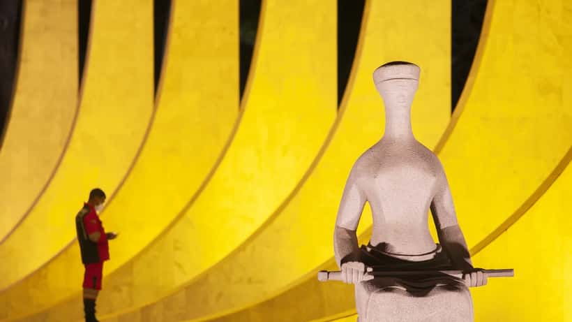 Estátua da Justiça em frente ao Supremo Tribunal Federal, Brasília