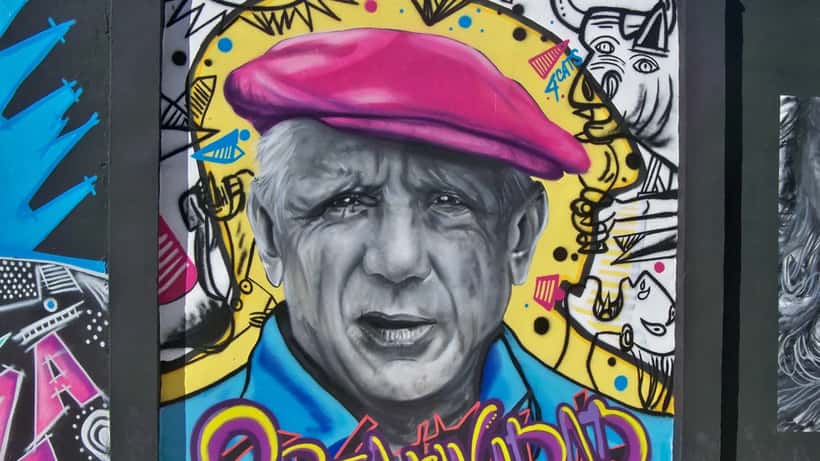 Graffiti représentant Pablo Picasso sur un mur urbain